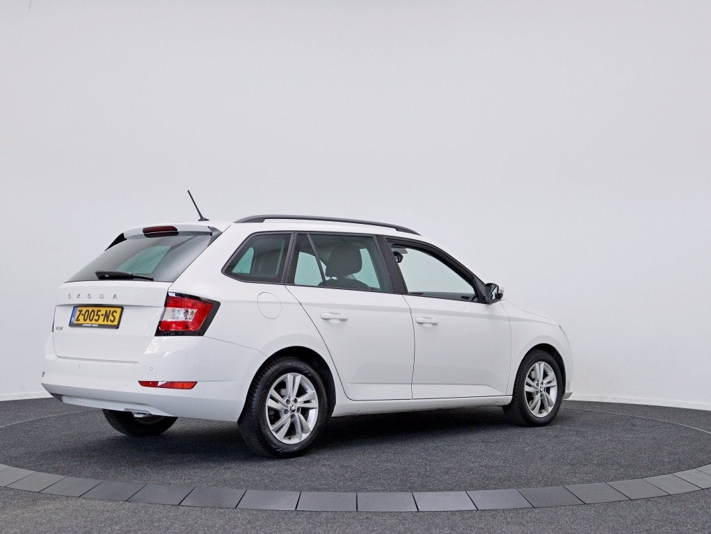 Skoda Fabia Combi 1.0 TSI Business Edition DCT | Carplay | S, Auto's, Stof, Gebruikt, 95 pk, Wit