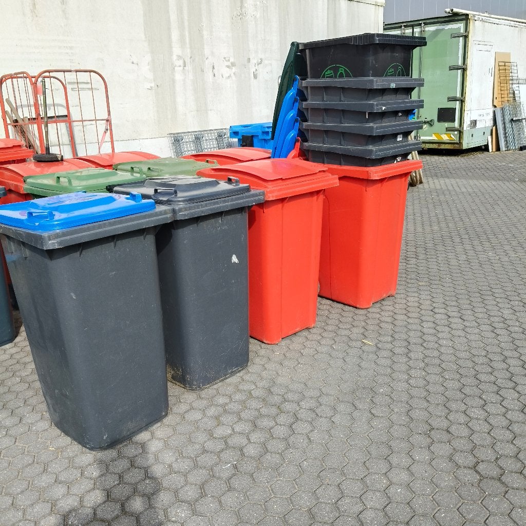 uitzoeken diverse kliko 's  inhoud  120 liter of 240 liter, 40 liter of meer, Ophalen, Gebruikt, Kunststof