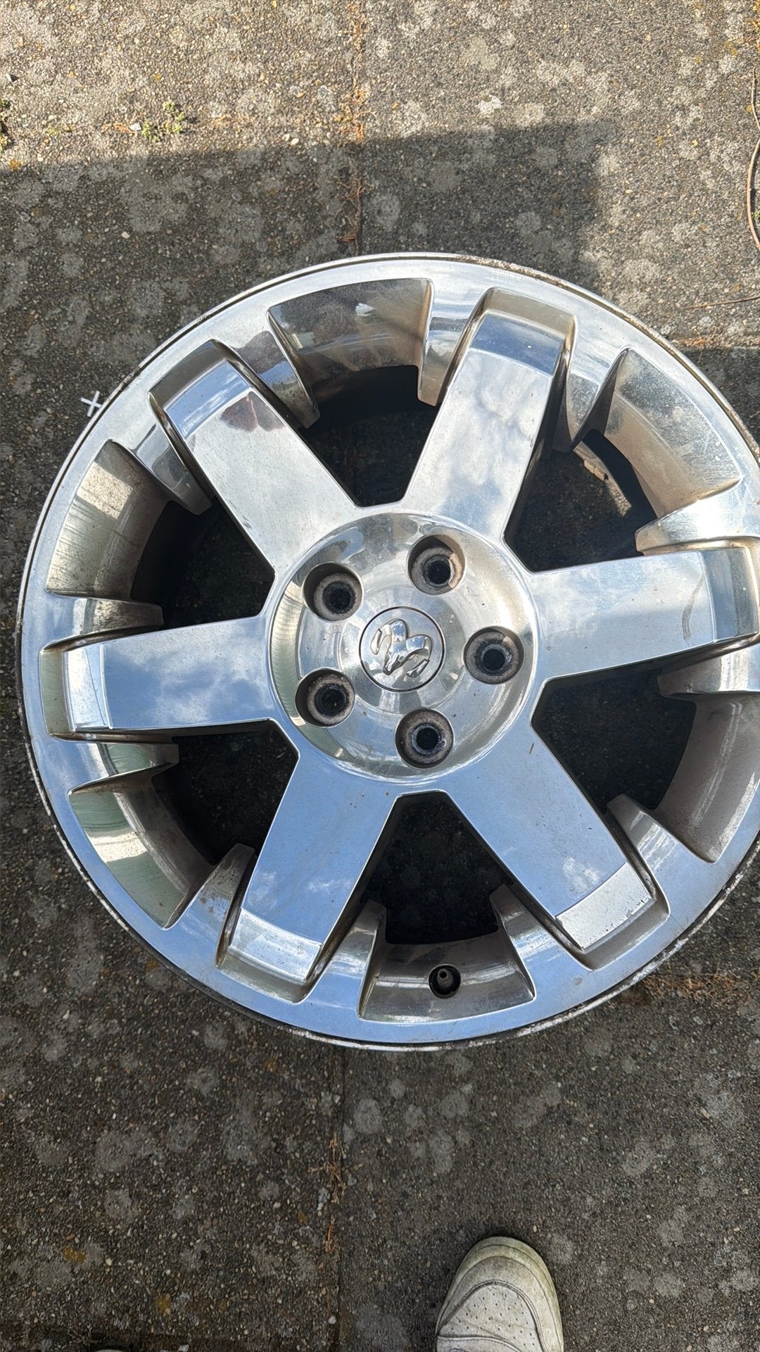 Dodge Ram velgen origineel 3 stuks, prijs is per stuk., Auto diversen, Wieldoppen, Ophalen, Gebruikt
