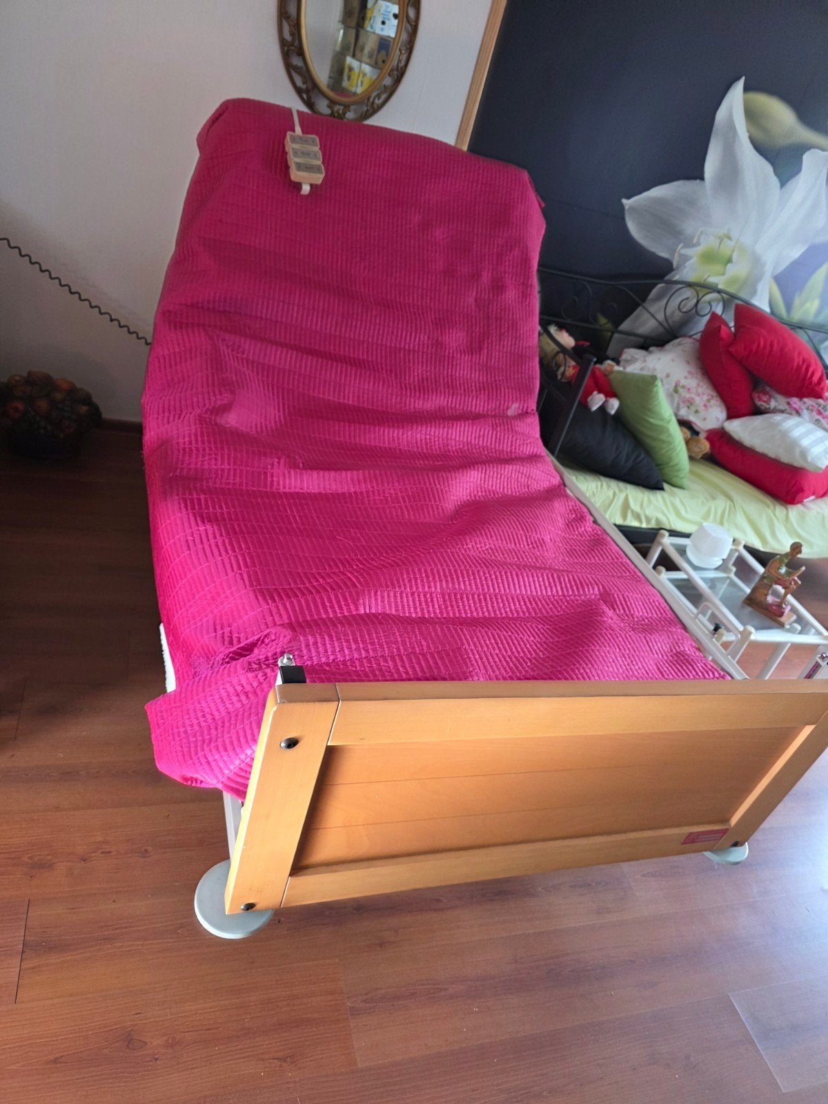 Verpleegbed hoog laag bed elektrisch bed, Ophalen