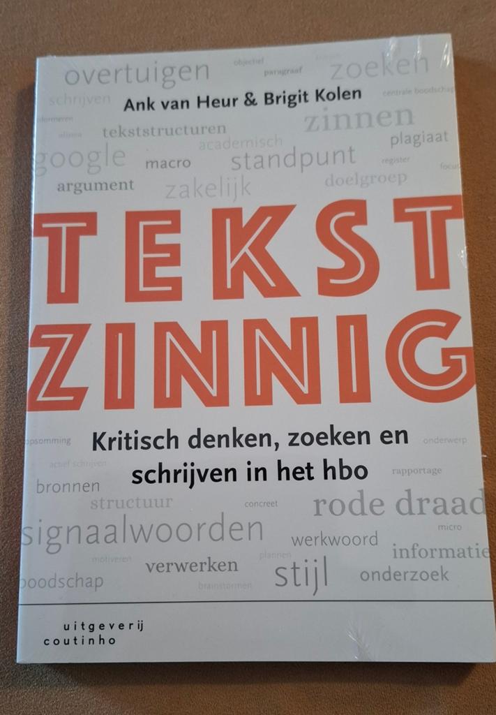 Ank van Heur - Tekstzinnig, Boeken, Ophalen of Verzenden, Zo goed als nieuw, Ank van Heur; Brigit Kolen, Nederlands