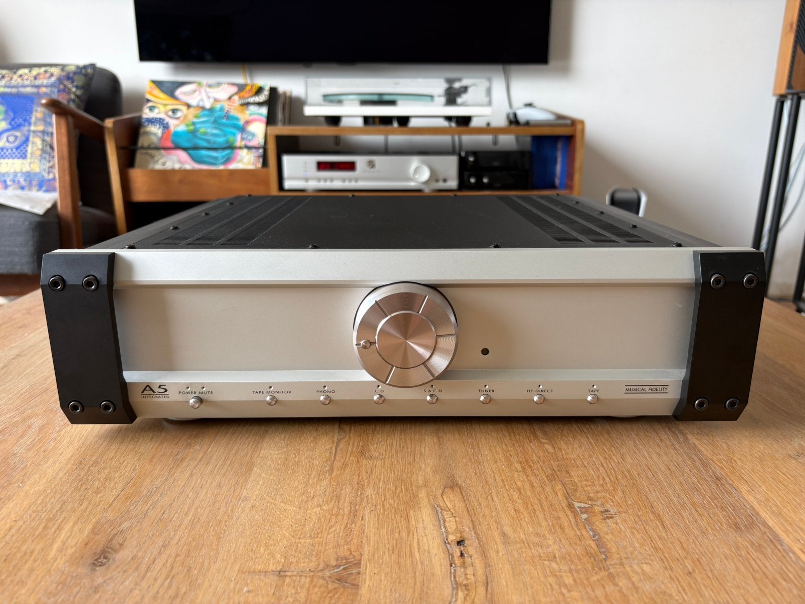 Musical Fidelity A5, Ophalen, Zo goed als nieuw, 120 watt of meer, Overige merken