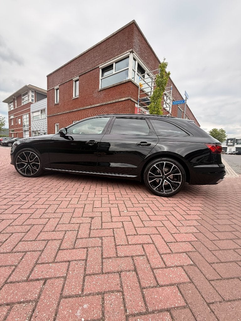 Audi A4 35 Tfsi 150pk S Tronic 2020 Zwart, Auto's, Audi, Zwart, 4 cilinders, 1984 cc, A4