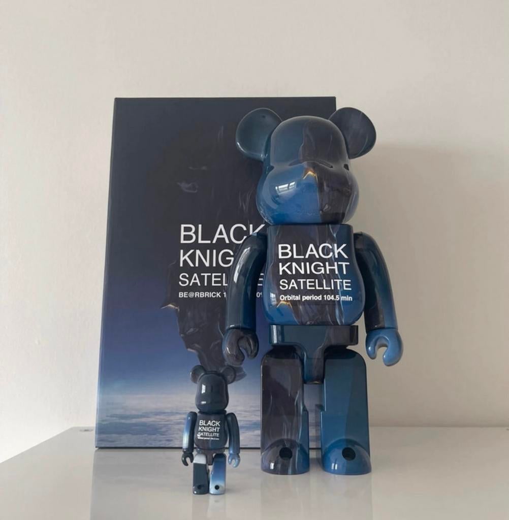 Bearbrick - Black Knight Satelittle 400% & 100%, Verzenden, Zo goed als nieuw