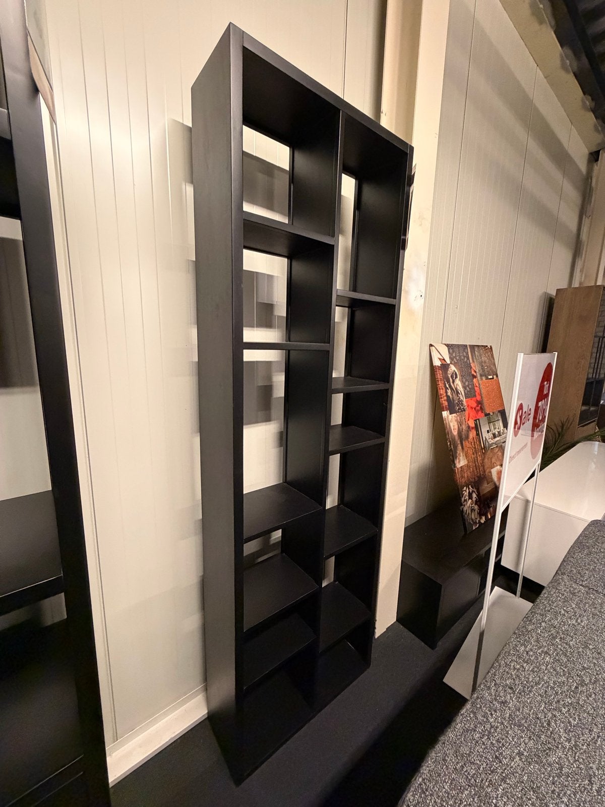 Mooie zwarte wandkast Bay - Showroommodel, Huis en Inrichting, Ophalen, Met plank(en), 200 cm of meer, 50 tot 100 cm