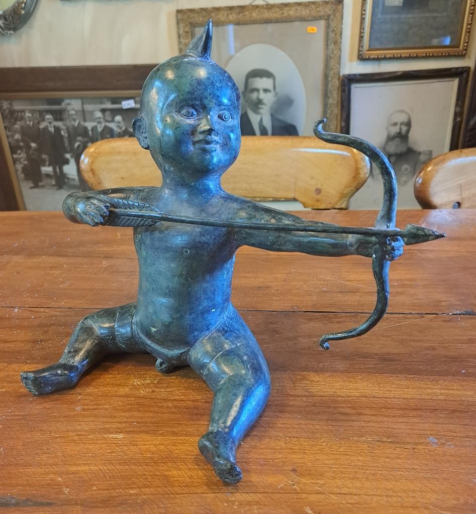 Cupido beeld 27 cm hoog gemaakt van echt brons en zeer mooi, Ophalen