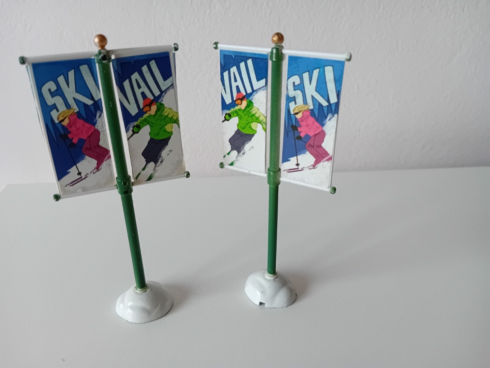 Lemax ski banner, Lemax figuur Kerstdorp, Ophalen of Verzenden