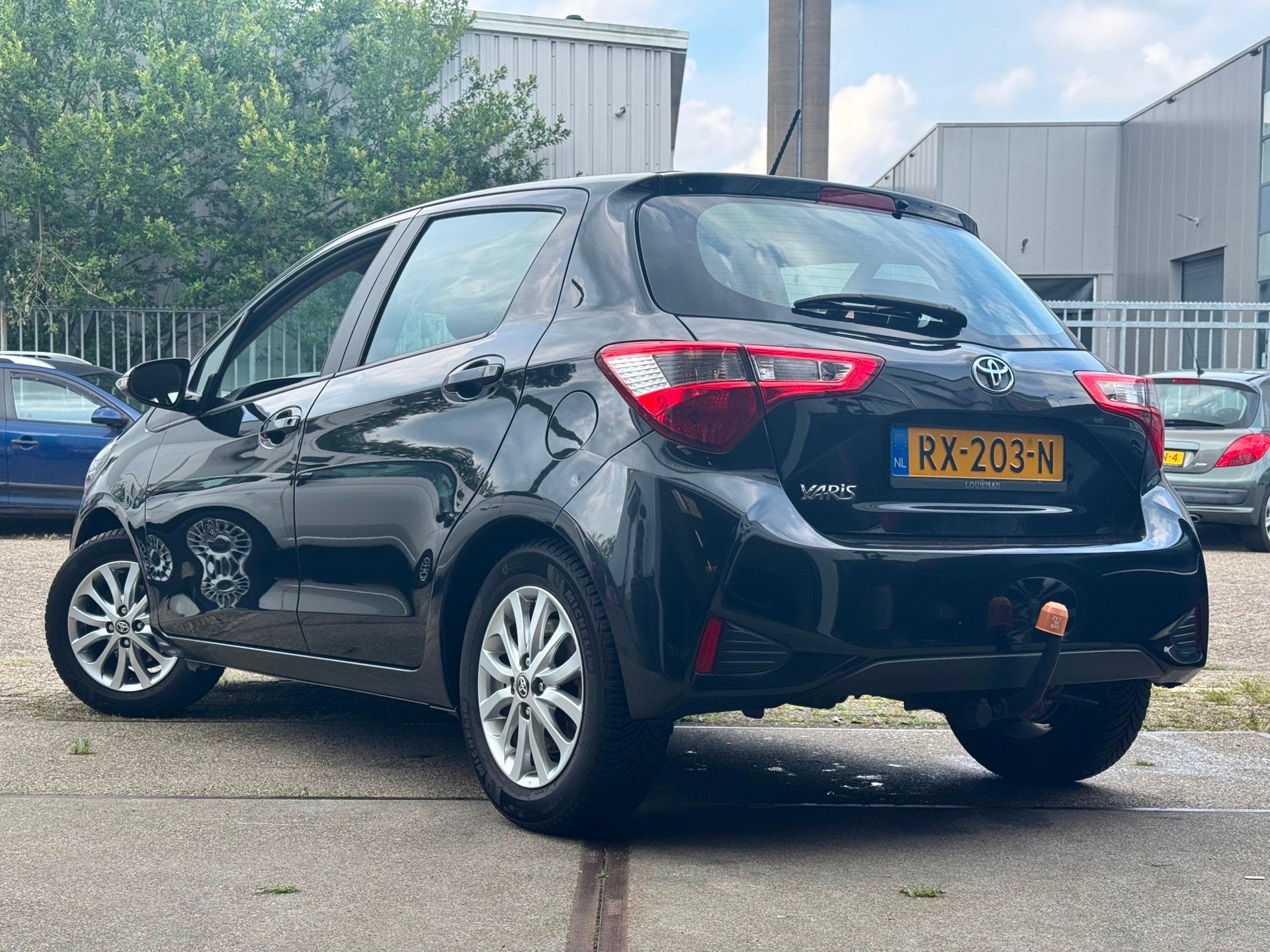 Toyota Yaris 1.0 | DEALER ONDERHOUDEN | AIRCO | ELEK. RAMEN, Voorwielaandrijving, Euro 6, Bedrijf, Handgeschakeld