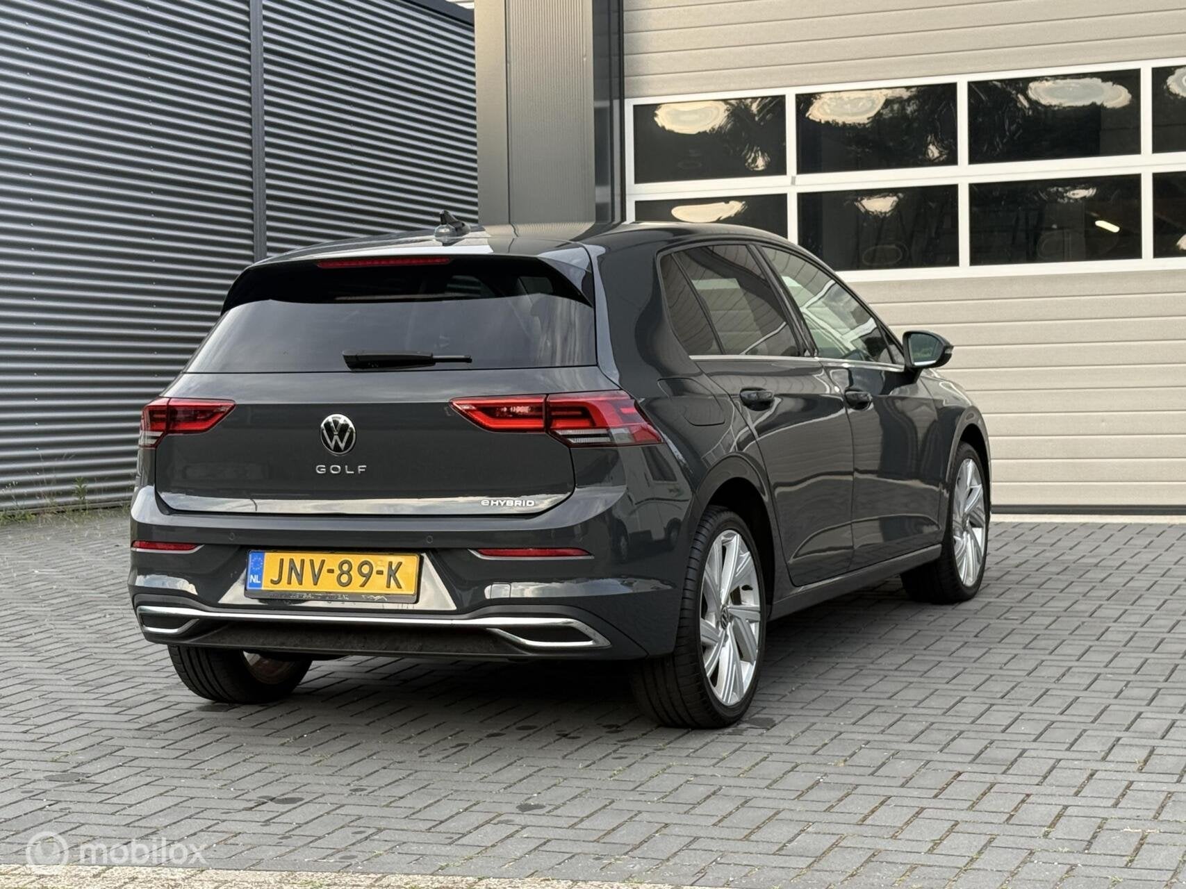 Volkswagen Golf 1.4 eHybrid 204PK 18'inch-ACC-Memory-Massage, 4 cilinders, Plug-in hybride, Zilver of Grijs, Automatische klimaatregeling