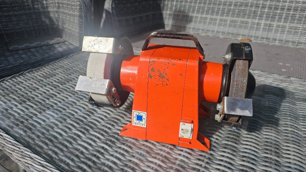 bank slijpmachine, Doe-het-zelf en Verbouw, Ophalen, Gebruikt, Minder dan 700 watt, Werkbankslijpmachine