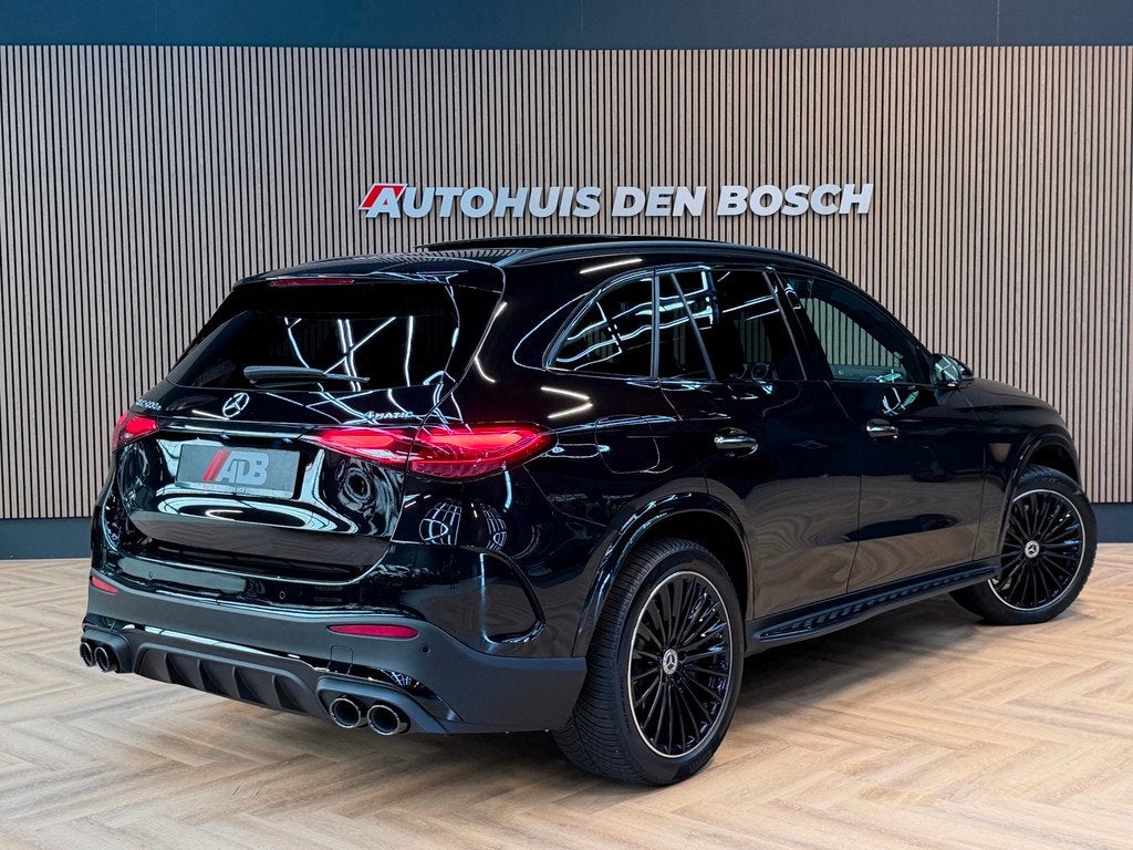 Mercedes-Benz GLC-klasse 400e 4MATIC AMG Line 381PK, Auto's, Mercedes-Benz, Automaat, Gebruikt, 2000 kg, Zwart