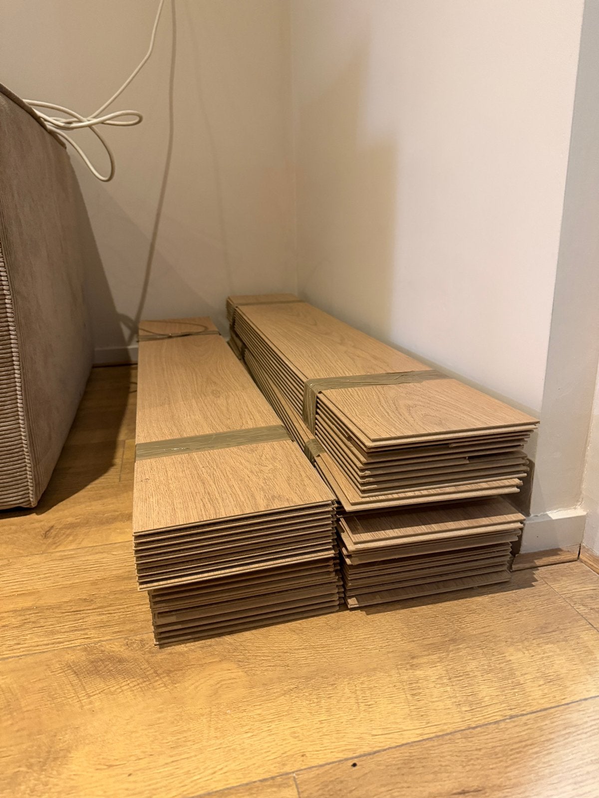 Gratis laminaat, ong 40 planken over! - VANDAAG OPHALEN, Ophalen, 50 tot 150 cm, Zo goed als nieuw, 10 m² of meer