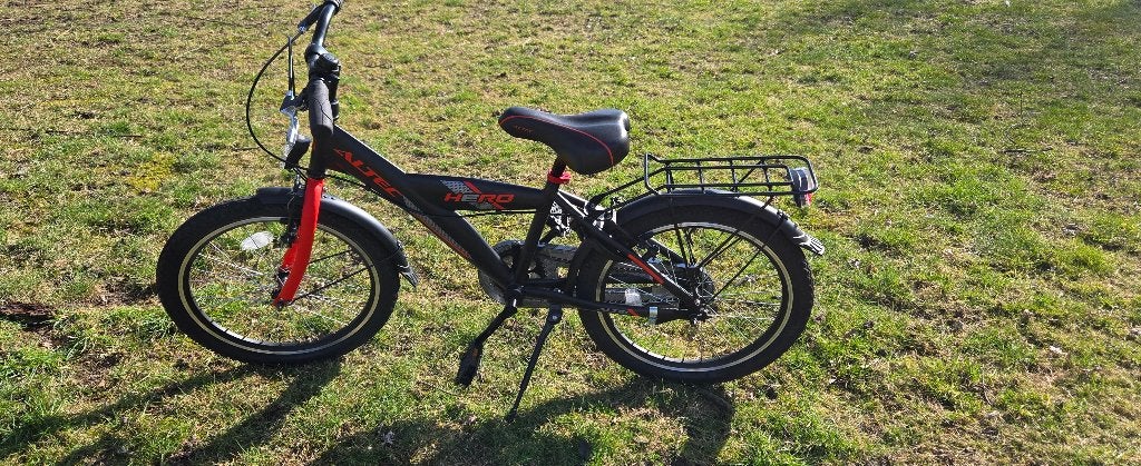 jongens fiets Zo goed als nieuwe kinderfiets Hero 20 inch, Ophalen, Zo goed als nieuw, 20 inch of meer