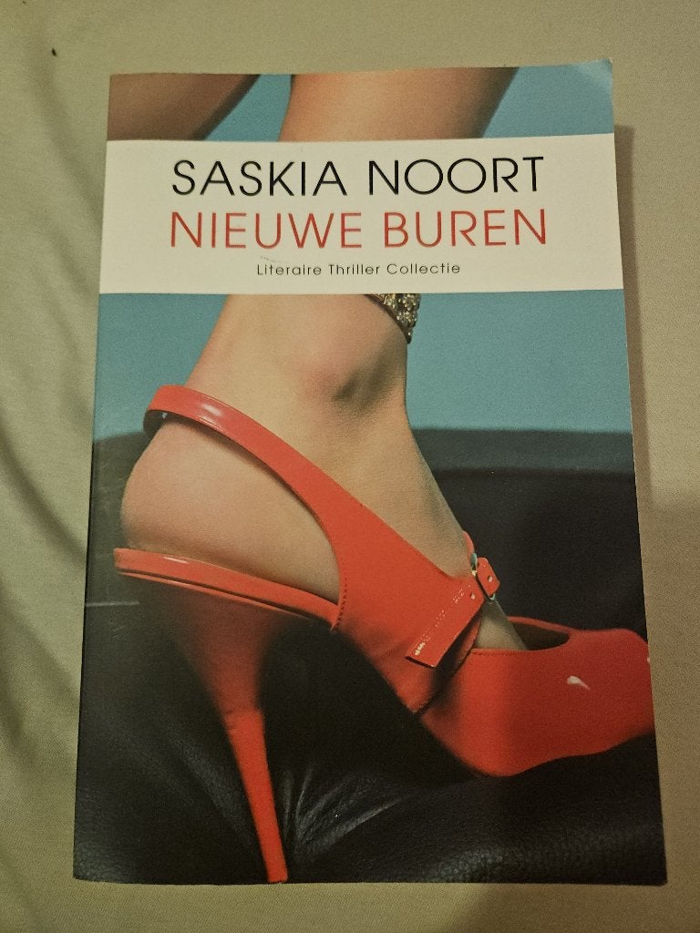 Nieuwe buren (Saskia Noort), Ophalen of Verzenden, Gelezen