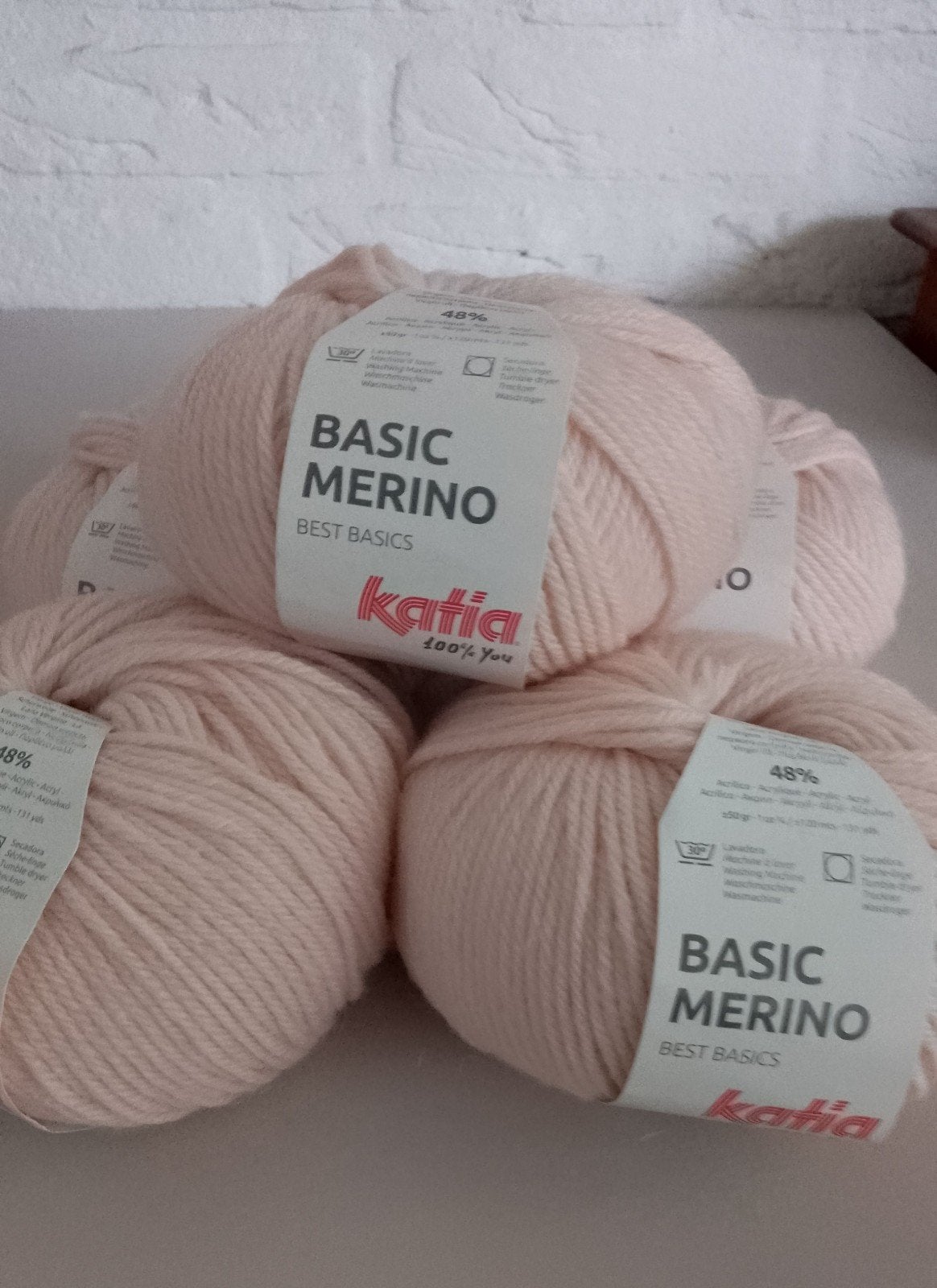5 bollen Katia Basic Merino wol - Lichtroze, Ophalen of Verzenden, Nieuw, Breien of Haken, Wol of Garen