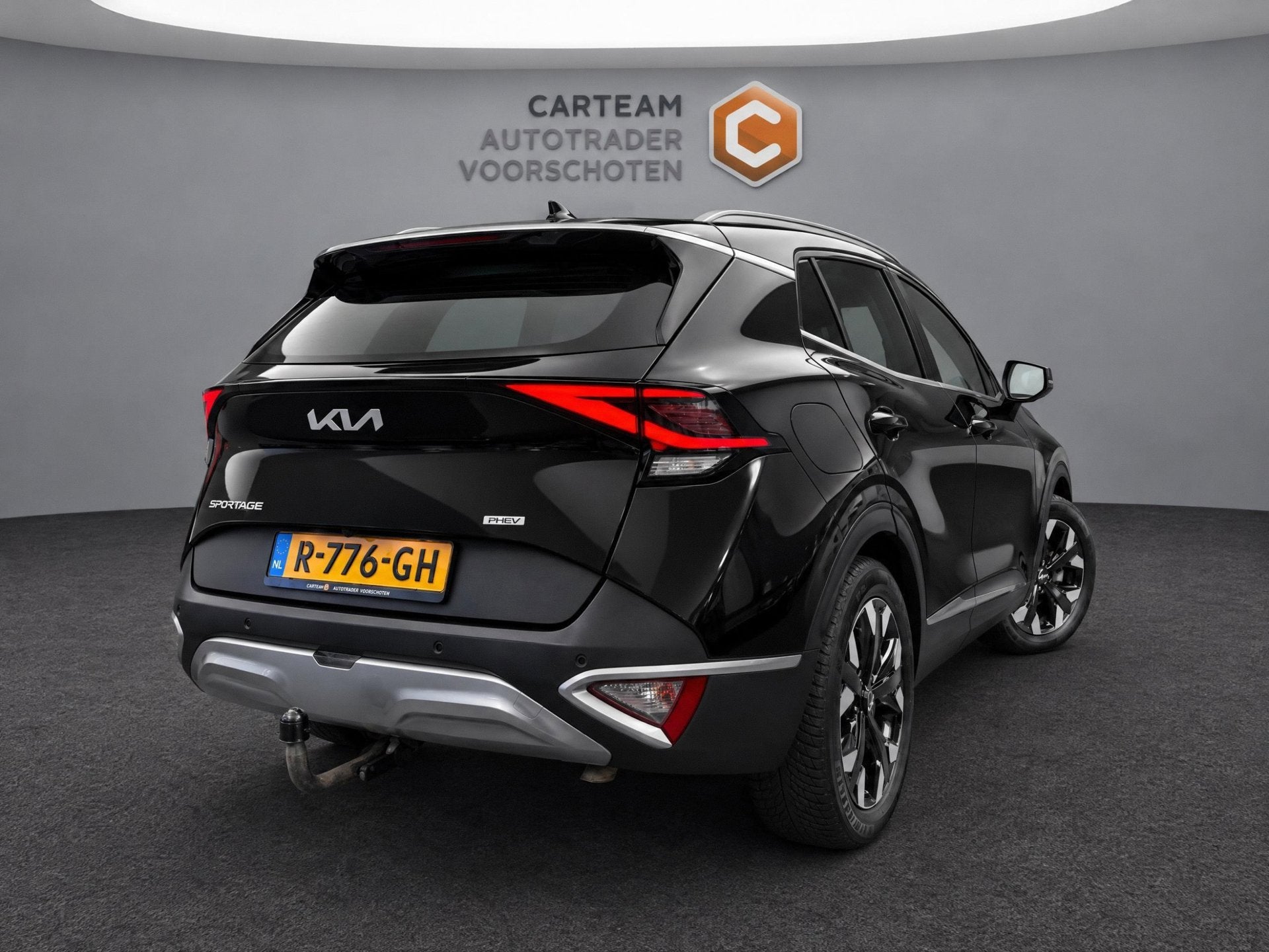 Kia Sportage 1.6 T-GDi Plug-in Hybrid AWD DynamicLine |NAP|, Auto's, Automaat, Stof, Gebruikt, 4 cilinders