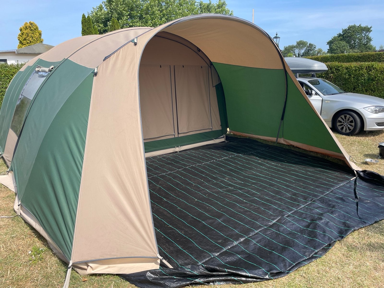 Falco havik 4600 tunneltent, Ophalen, Zo goed als nieuw, Tot en met 6