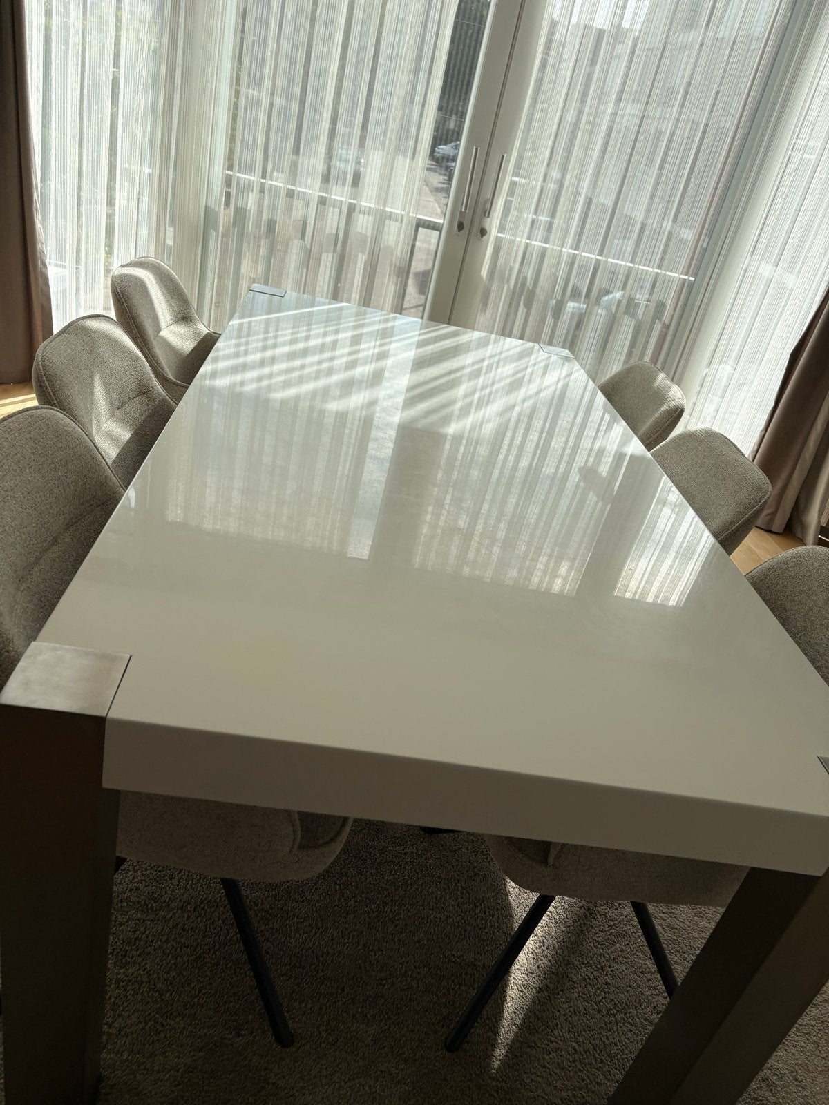 Mooie hoogglans wit tafel 200x100 cm, Huis en Inrichting, Ophalen, Overige materialen, Gebruikt, 100 tot 150 cm
