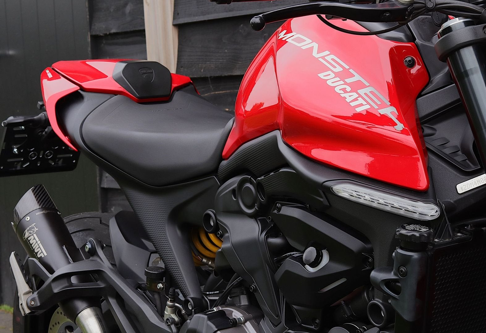 DUCATI MONSTER + (bj 2022) Mivv, DUCATI, 2 cilinders, Bedrijf, Onbekend