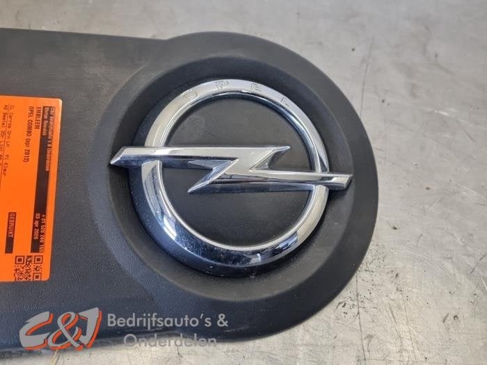 Embleem van een Opel Combo, Gebruikt, -, -, Opel