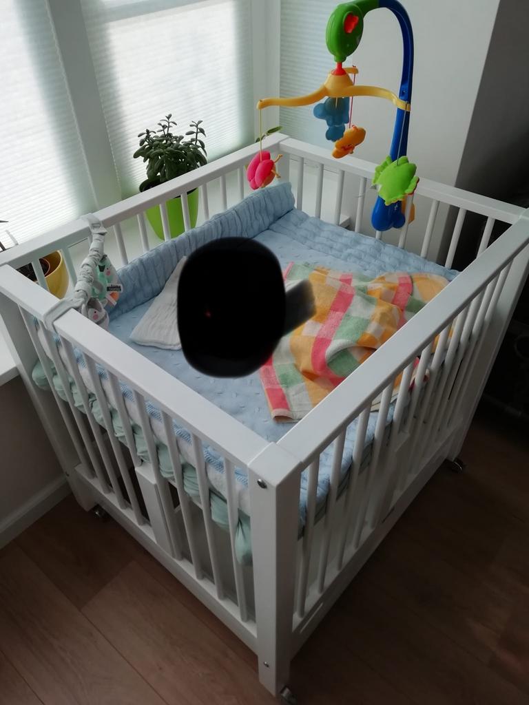 Box van Bopita met la en wieltjes incl matras en 2 hoezen, Kinderen en Baby's, Ophalen, Gebruikt, Rechthoekig, In hoogte verstelbaar