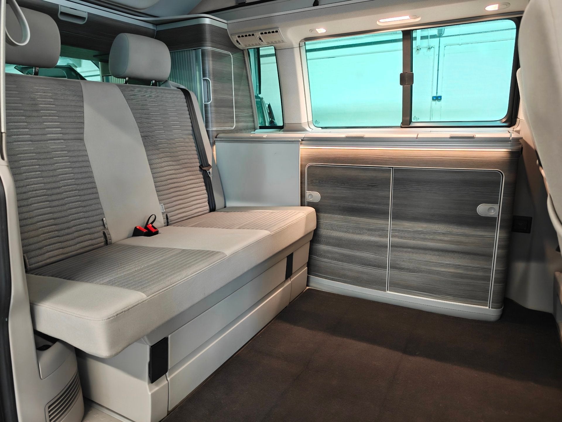 Volkswagen California Ocean VW T6 TDI 150PK DSG, Automaat, Buscamper of Camperbus, Volkswagen, Douche