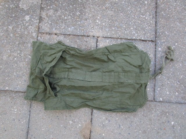 Persoonlijk verzorgings zakje(toilettas/rol) VERZAMELOBJECT, Verzenden, Landmacht, Nederland, Overige typen