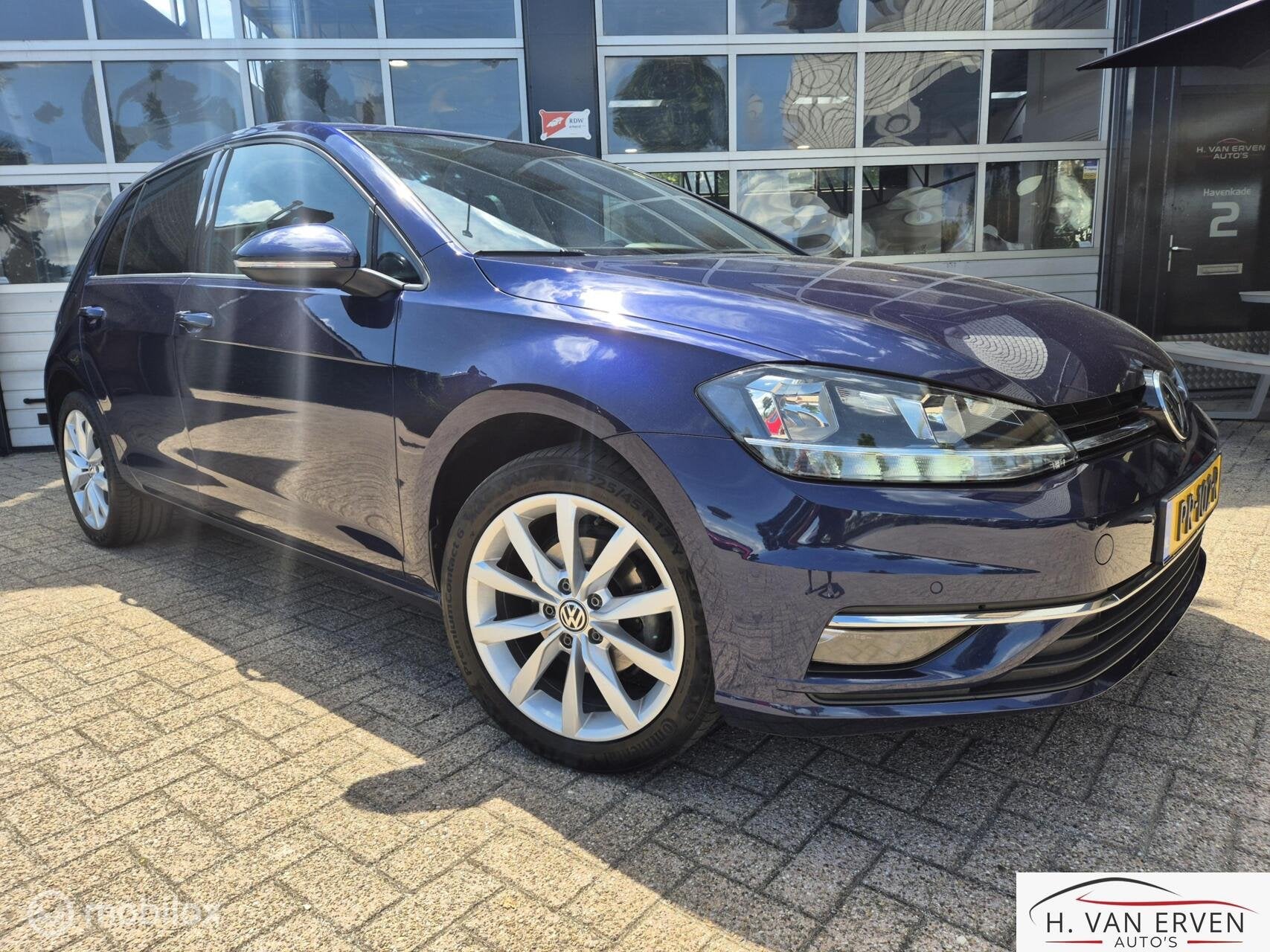Volkswagen Golf 1.0 TSI Highline APPLE CARPLAY NAVI LED NAP, Blauw, Origineel Nederlands, Bedrijf, Handgeschakeld