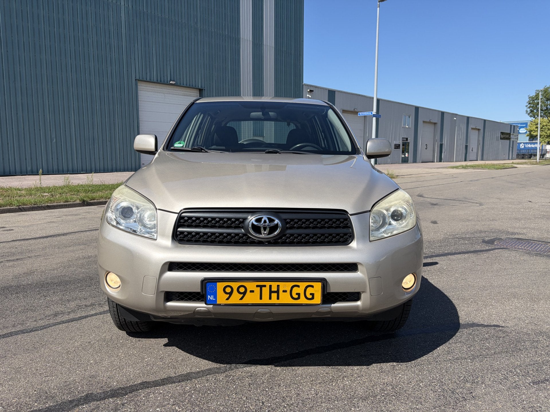 Toyota RAV4 2.0 VVTi Linea Sol Automaat 4X4 155 PK. Onverwoe, Auto's, Toyota, Automaat, 1998 cc, Stof, Gebruikt
