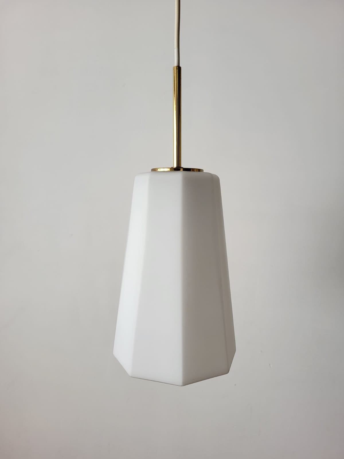 Wit opaal glazen pendant lamp, Ophalen, Zo goed als nieuw