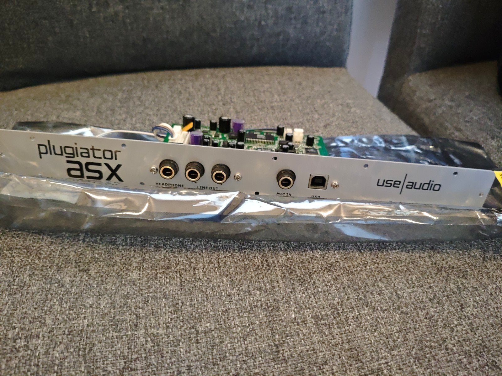 Use Audio Plugiator ASX - Nieuw in verpakking, Muziek en Instrumenten, Ophalen of Verzenden, Nieuw