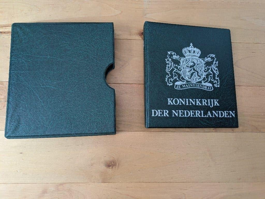 Hartberger muntalbum, Ophalen of Verzenden, Koningin Beatrix, Overige waardes, Setje