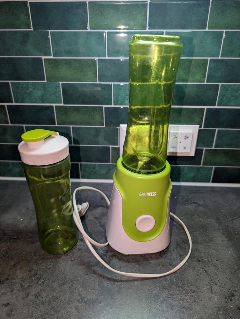 Princess Blender To Go met 2 drinkflessen, Witgoed en Apparatuur, Blenders, Ophalen, Gebruikt, Blender to go