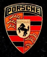 Porsche schild pin- epoxy 20x26 mm., Verzamelen, Speldjes, Pins en Buttons, Verzenden, Nieuw, Transport, Speldje of Pin