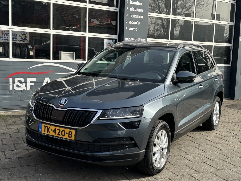 Skoda Karoq 1.0 TSI Amb. Bus. Navi Led St verwarming, Auto's, Skoda, Voorwielaandrijving, Stof, Gebruikt, Euro 6