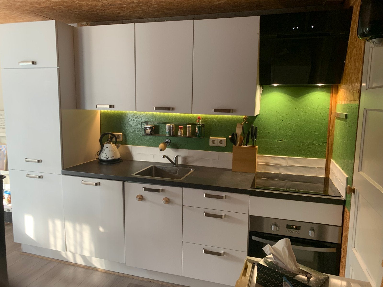 keuken beschikbaar vanaf 1 september., Ophalen, Gebruikt, Wit, Enkelwandige keuken