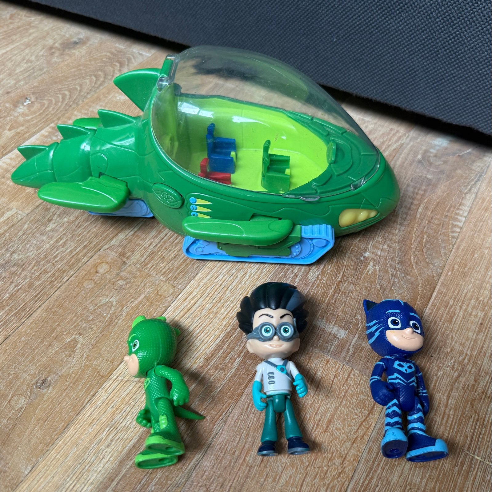 PJ Masks Gekko-Mobile en 3 figuren set, Ophalen of Verzenden, Gebruikt