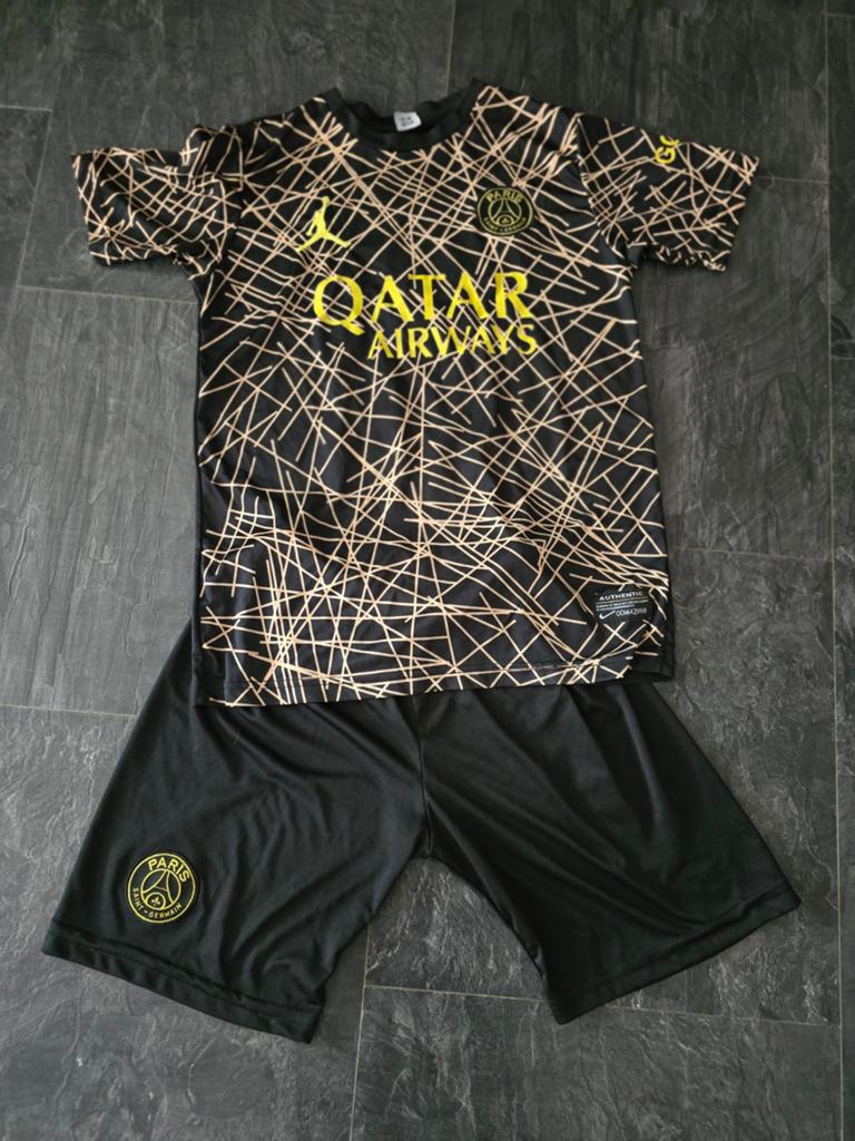 Voetbaltenue PSG Paris Saint-Germain, Sport en Fitness, Maat XS of kleiner, Ophalen of Verzenden, Set