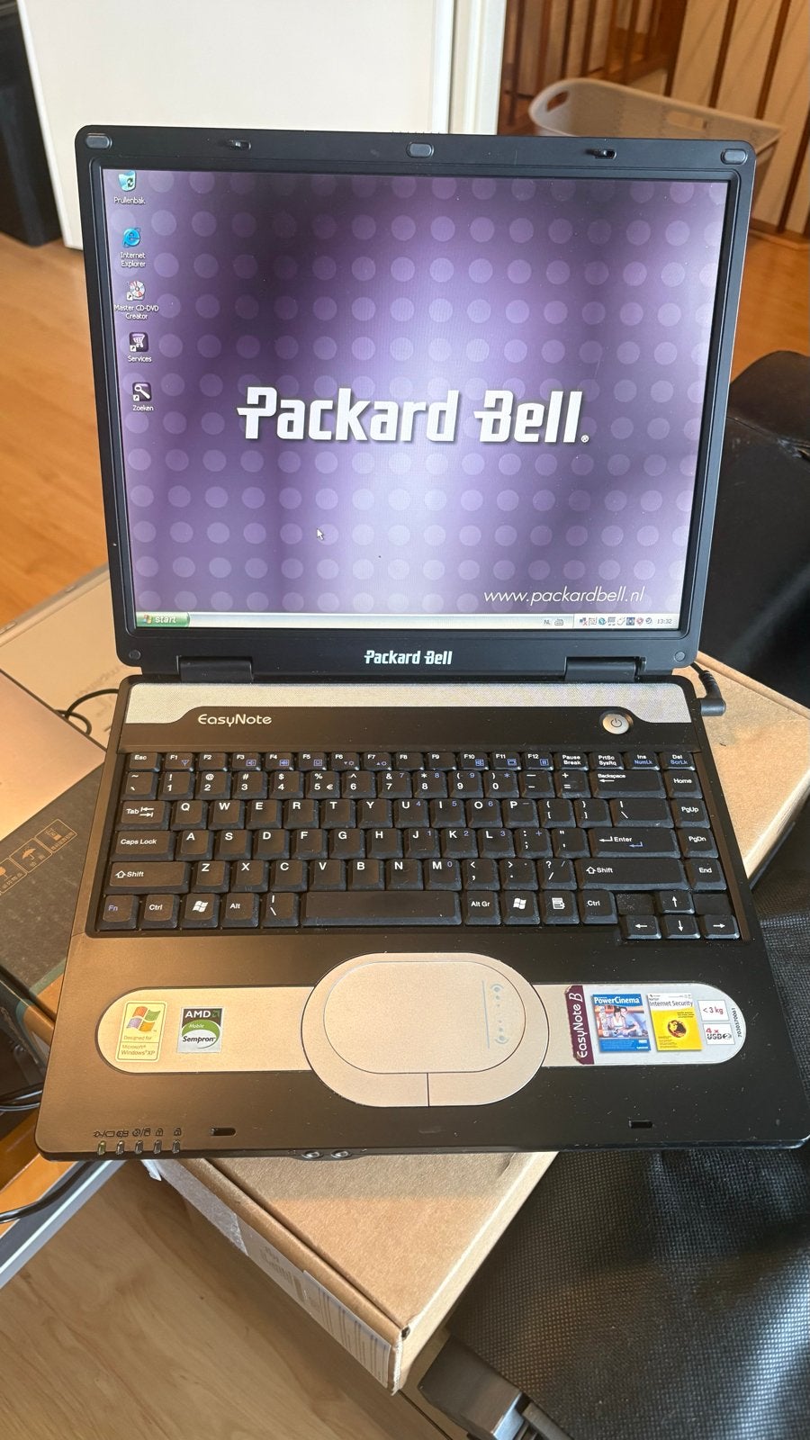 Vintage Packard Bell EasyNote B Laptop - Windows XP Nostalgi, Gebruikt, HDD, Minder dan 4 GB, Minder dan 2 Ghz