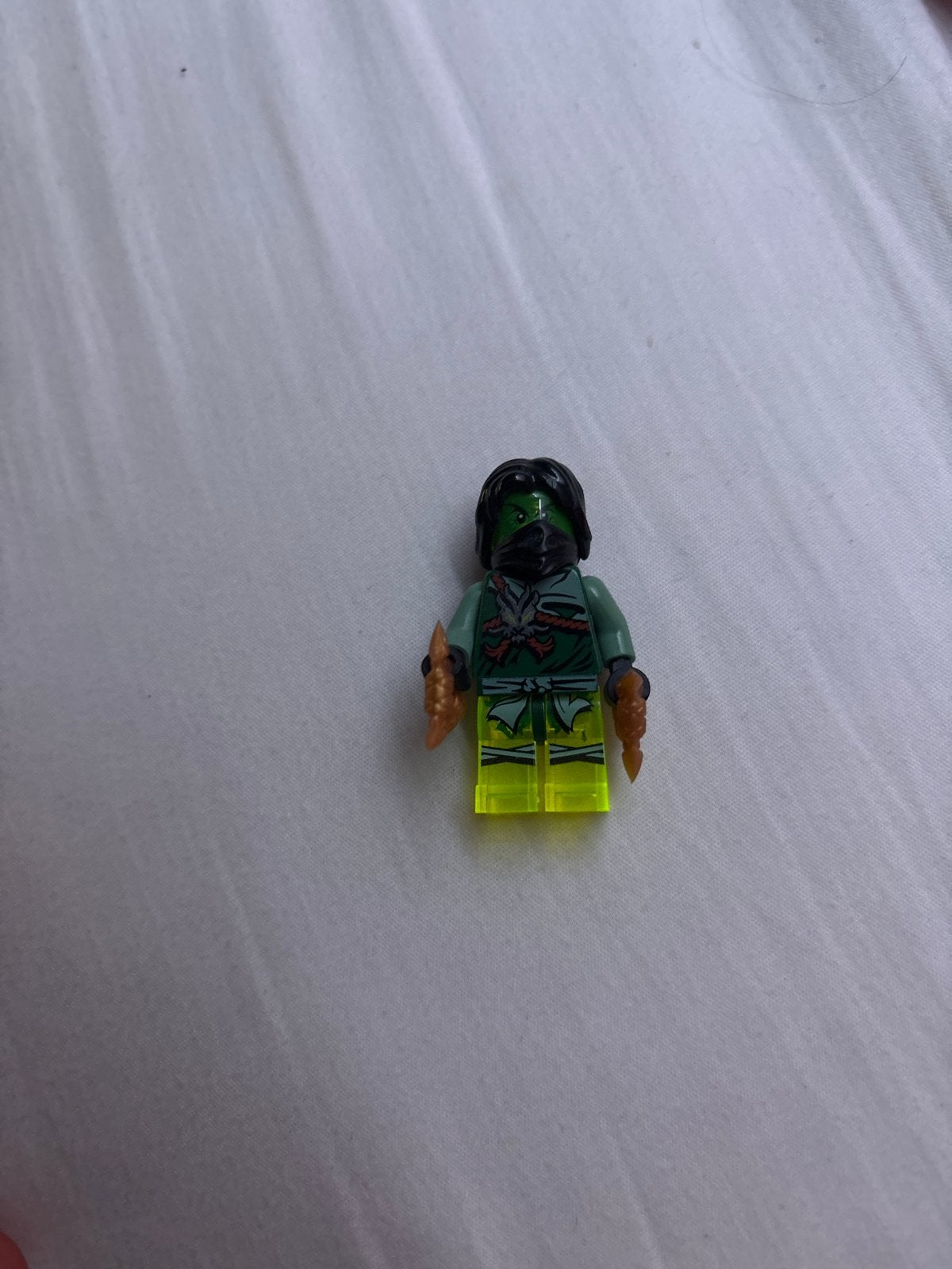 Lego Ninjago morro minifiguur met wapens, Verzenden, Gebruikt
