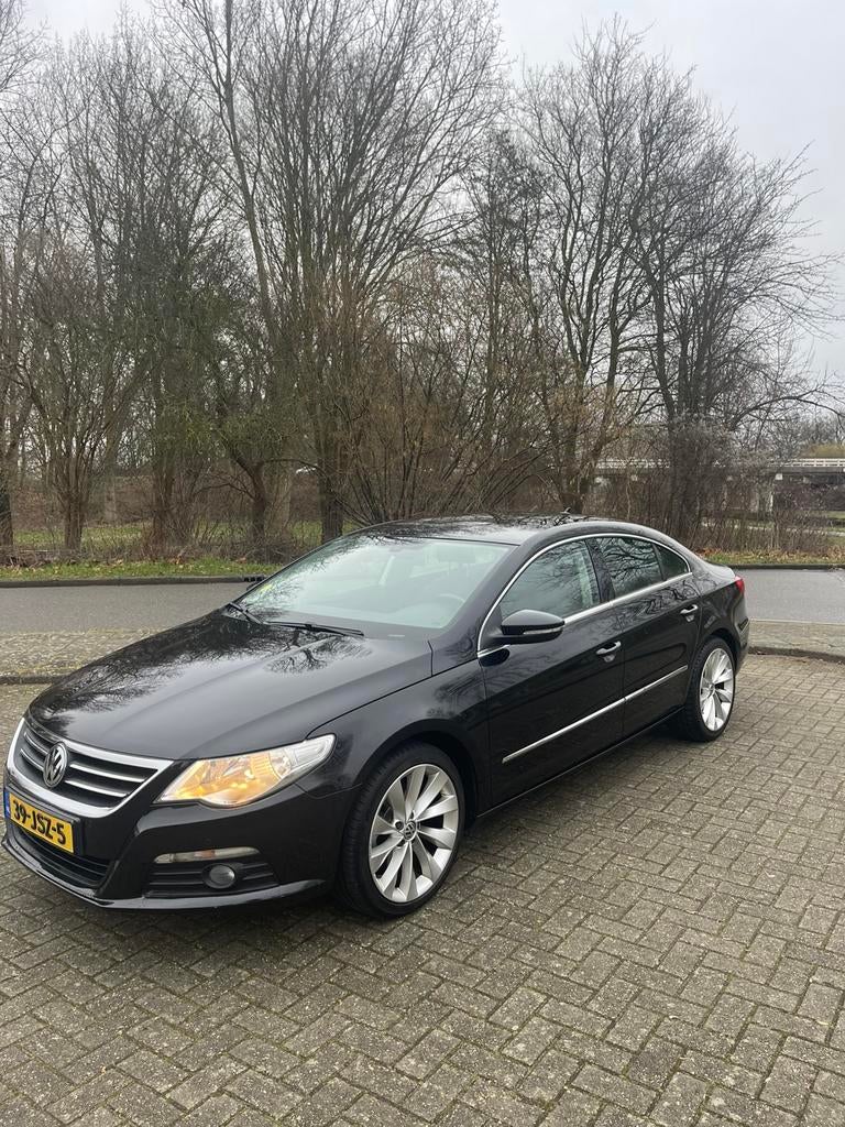 Volkswagen Passat 1.8 TSI 118KW CC AUT 2009 Zwart, Auto's, Zwart, 4 cilinders, Zwart, 75 €/maand