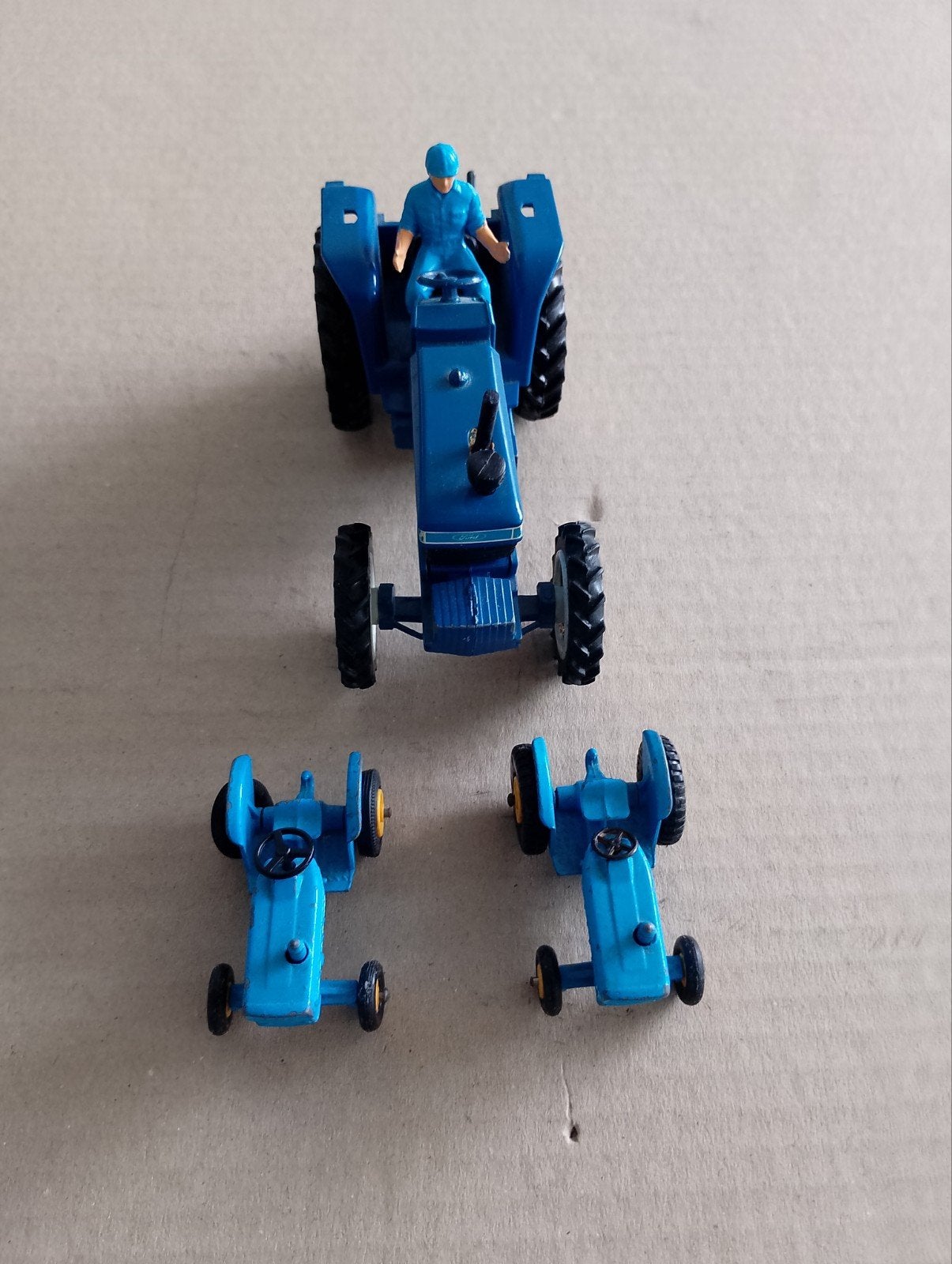 Ford 7710 Tractor met 2 kleine tractoren, Ophalen, Gebruikt, Tractor of Landbouw, Overige merken