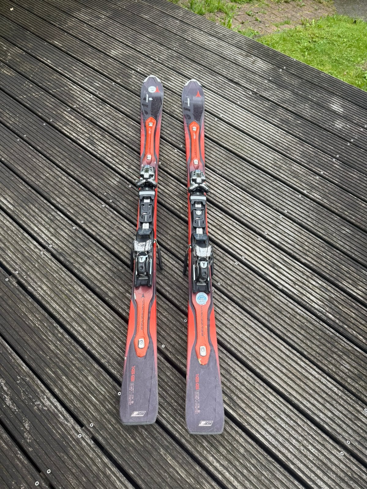 Atomic D2 ski’s 166cm, Sport en Fitness, Ophalen, 160 tot 180 cm, Gebruikt, Carve
