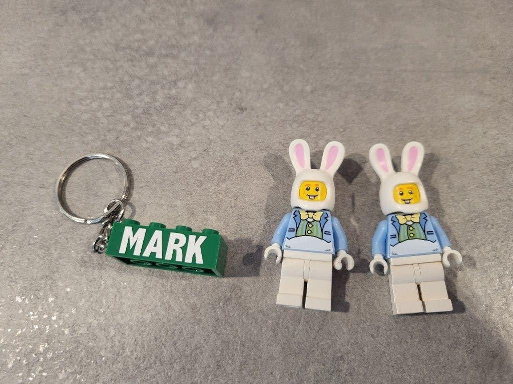 2x lego paashaas te koop, Lego, Ophalen of Verzenden, Zo goed als nieuw, Minifiguur
