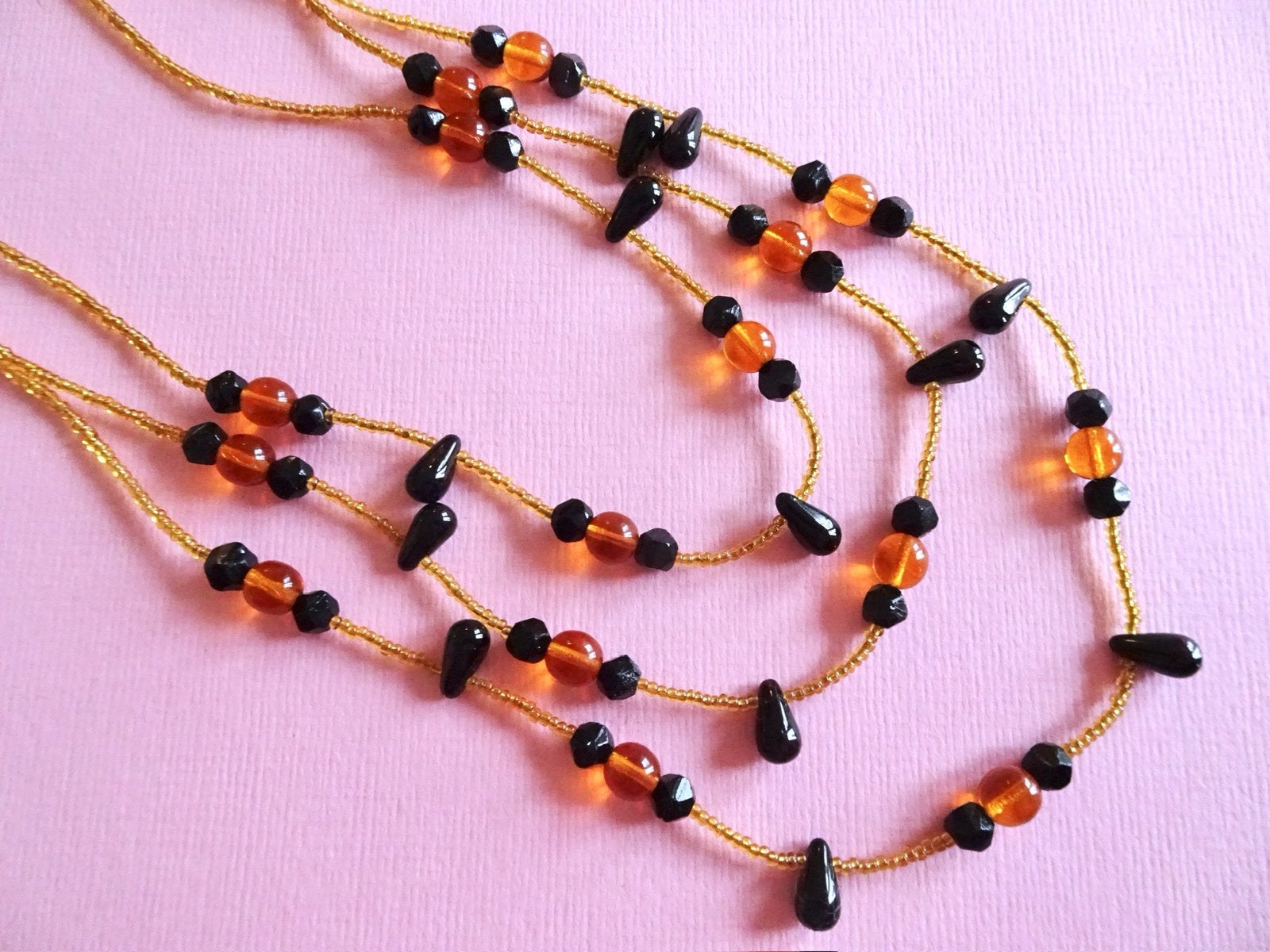 jw Vintage 60s Art Deco git gitten amber glas kralen ketting, Verzenden, Overige materialen, Ketting