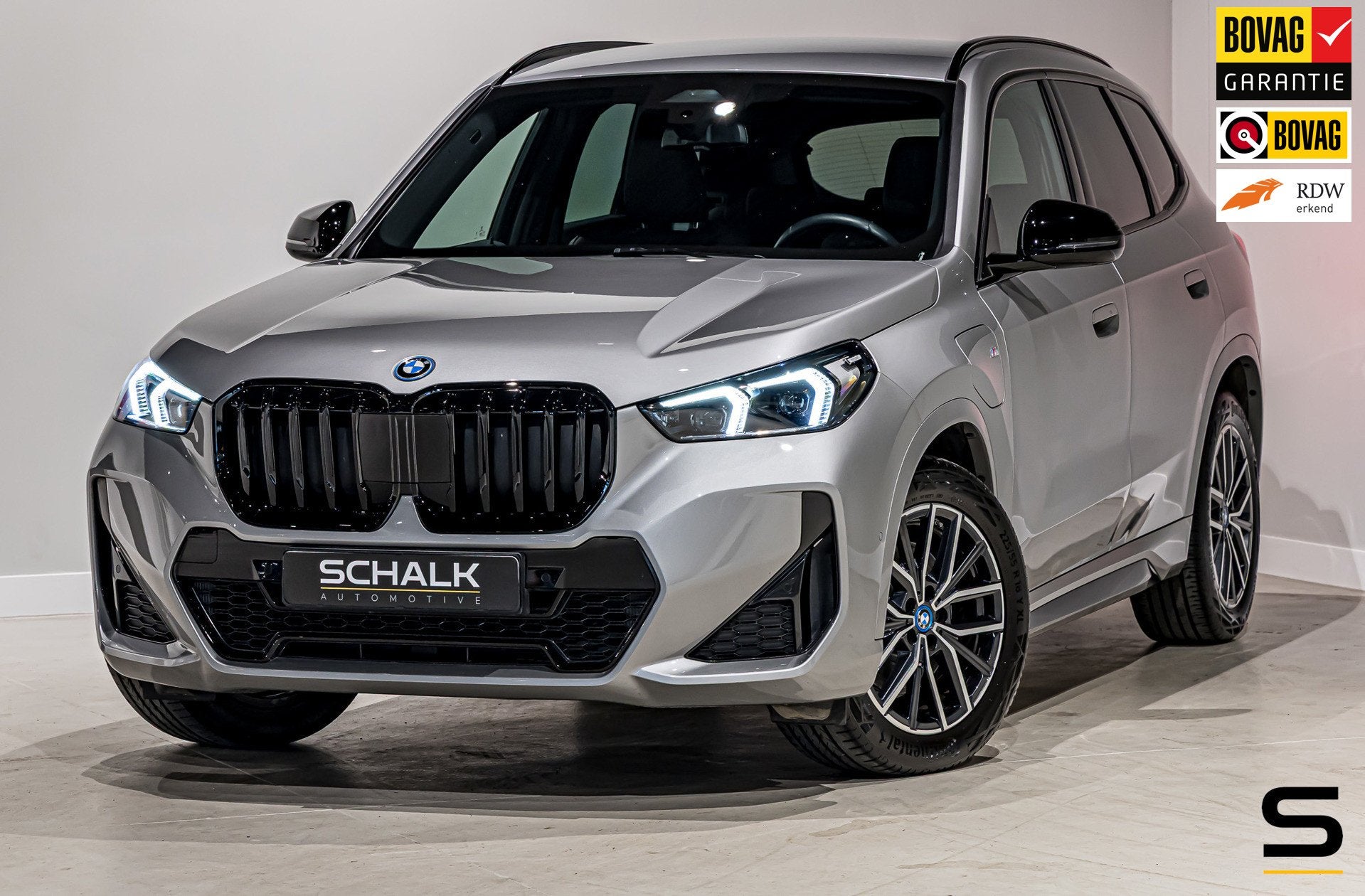 BMW X1 XDrive25e|M-sport|ShadowLine|LED|Comfort Access|1eig, Dealer onderhouden, Hybride Elektrisch/Benzine, 3 cilinders, SUV of Terreinwagen