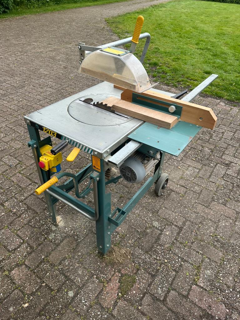 Gjerde 1203 zaagtafel, Doe-het-zelf en Verbouw, Gereedschap | Zaagmachines, Ophalen, 1200 watt of meer, Cirkelzaag, 30 tot 70 mm