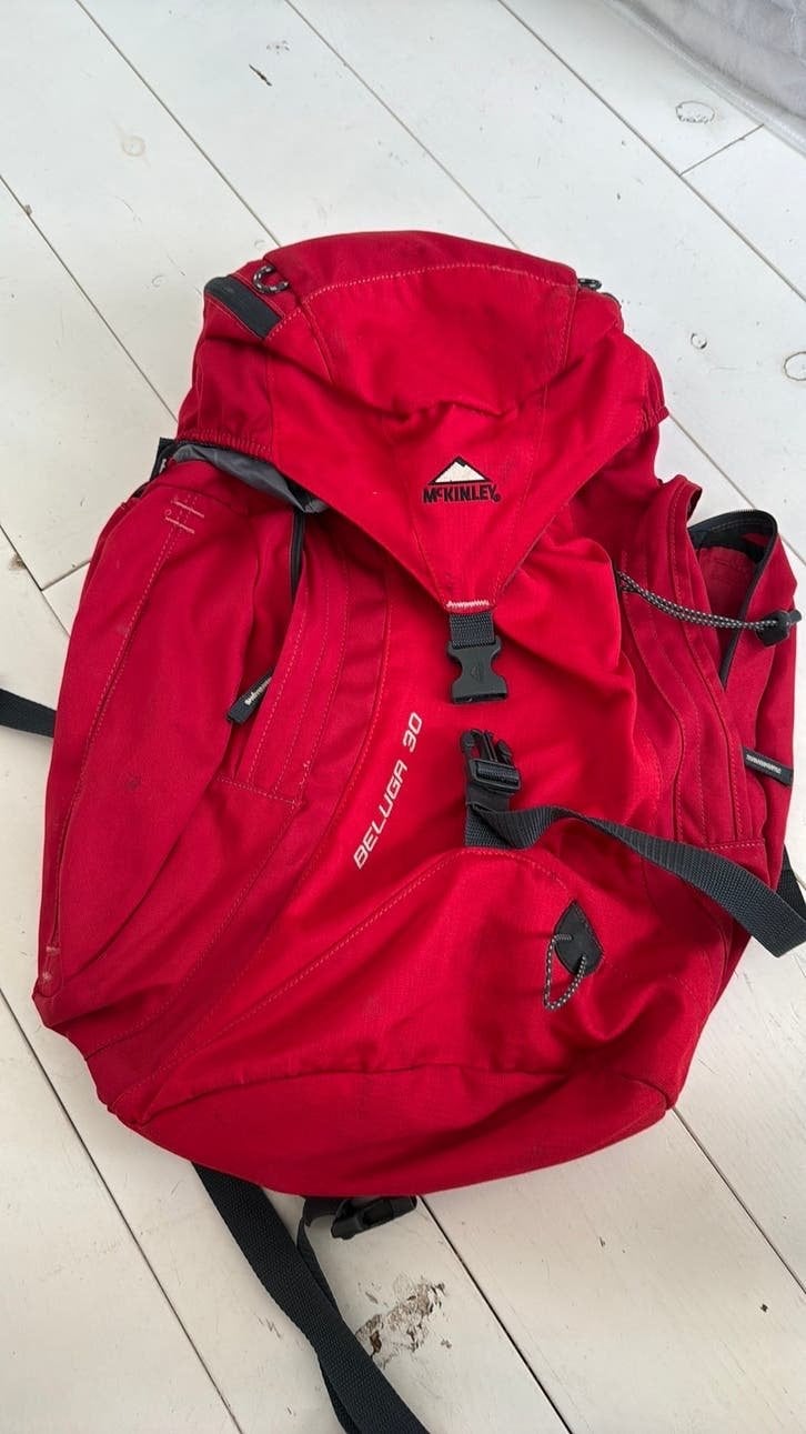 McKinley Beluga 30 Trekking Rugzak Rood, Gebruikt, 25 tot 40 cm, Ophalen of Verzenden, Trekking