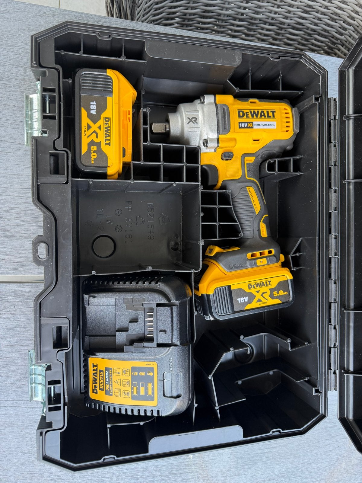 DeWalt slagmoersleutel met 2 accu’s, Ophalen, 600 watt of meer, Variabele snelheid, Overige typen
