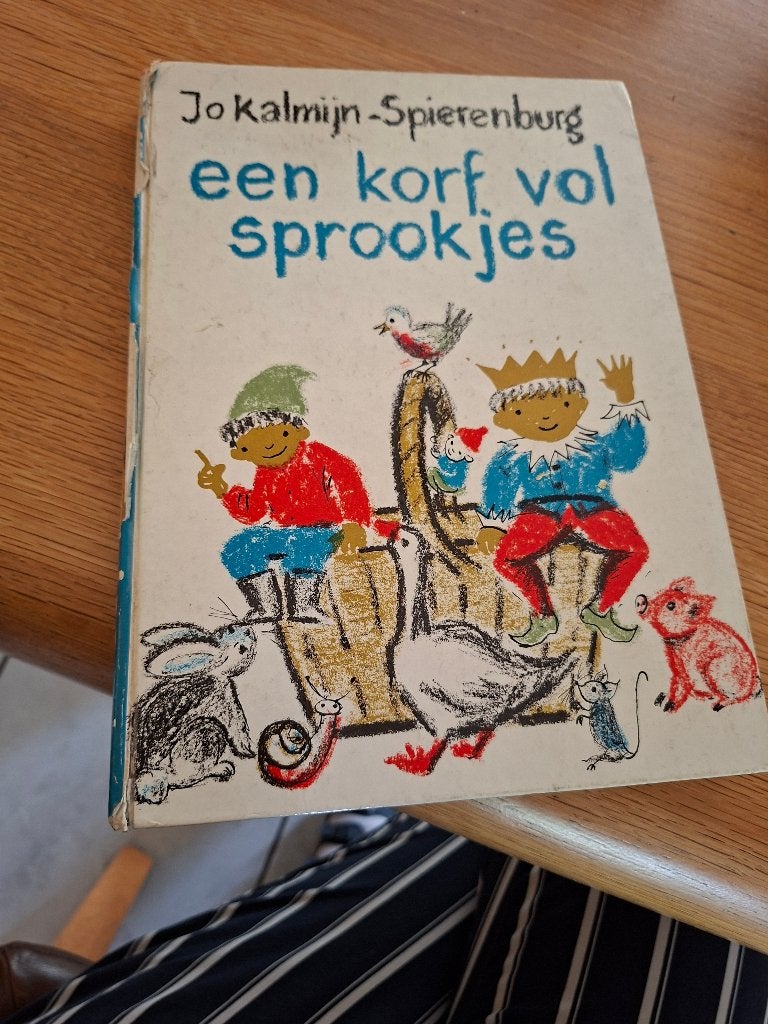 Jo Kalmijn-Spierenburg, een korf vol sprookjes, Ophalen of Verzenden